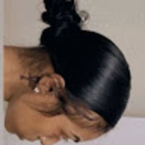 Meet your Posher, Alisa